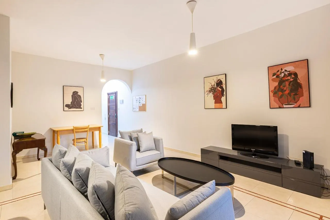 Sliema Central Apartment Just Minutes From The Beach By Jl Malta
