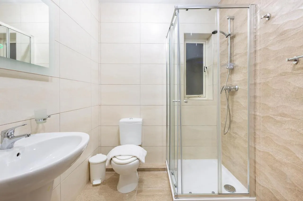 Sliema Central Apartment Just Minutes From The Beach By Jl 0*,  Malta