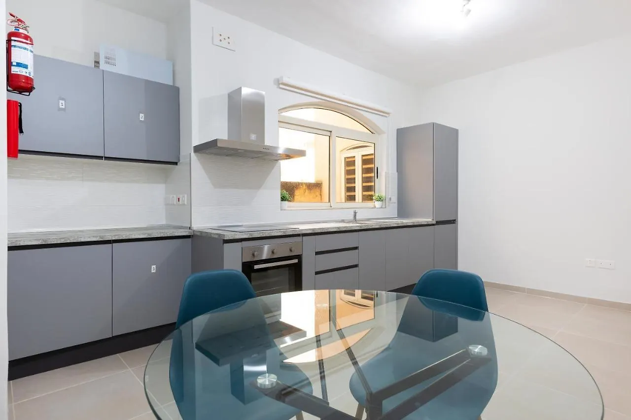 Sliema Central Apartment Just Minutes From The Beach By Jl Malta