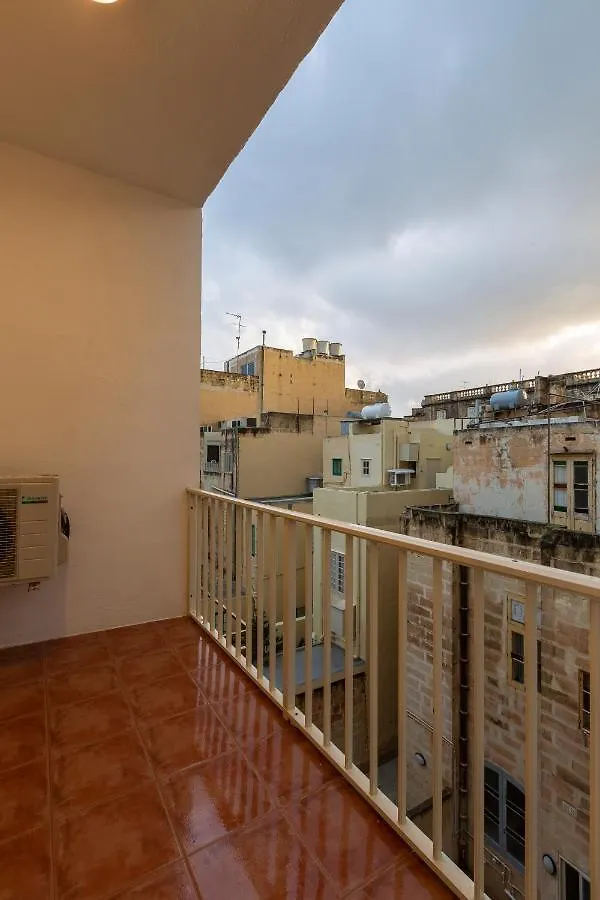 Sliema Central Apartment Just Minutes From The Beach By Jl
